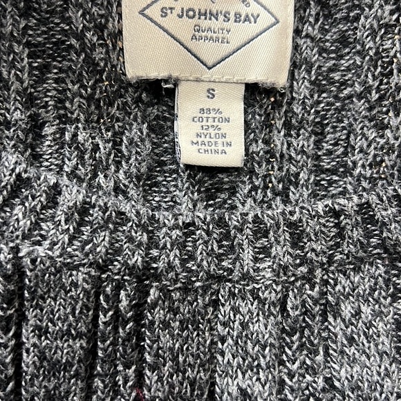 St. John’s Bay Gray Cable Knit Sweater - Woman’s Size Small - Picture 4 of 4